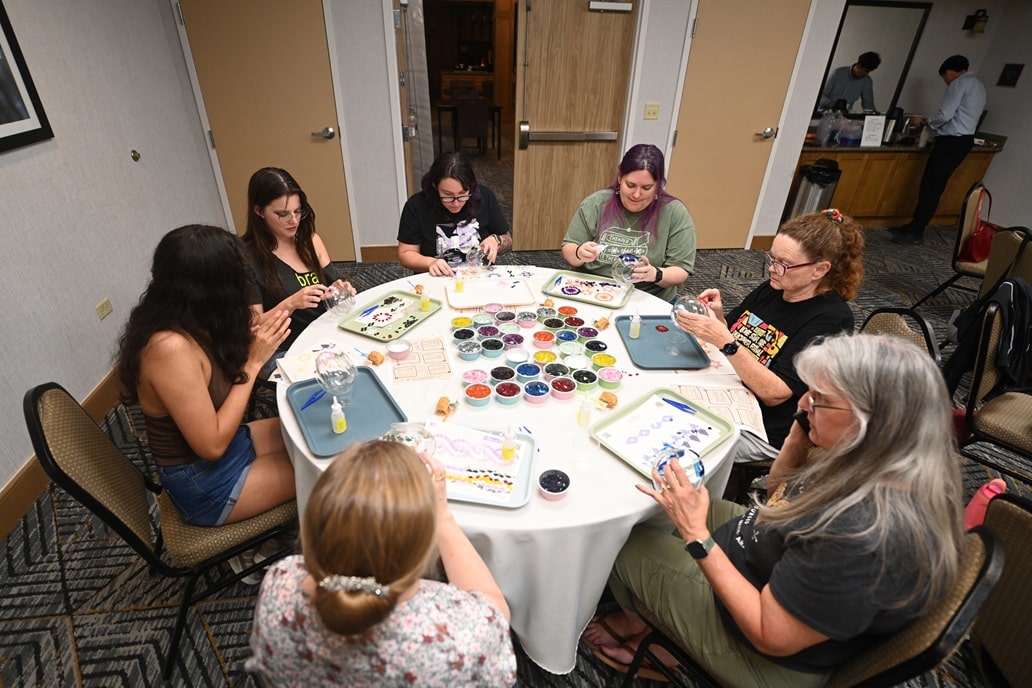 DIYlabs Canada hosting creative community events through Turkish mosaic workshops.