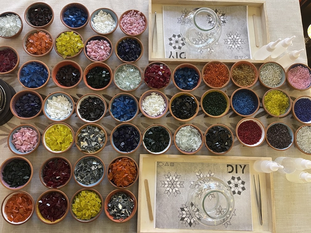 Serving Toronto and surrounding areas – DIYlabs Turkish mosaic lamp workshops in Canada.