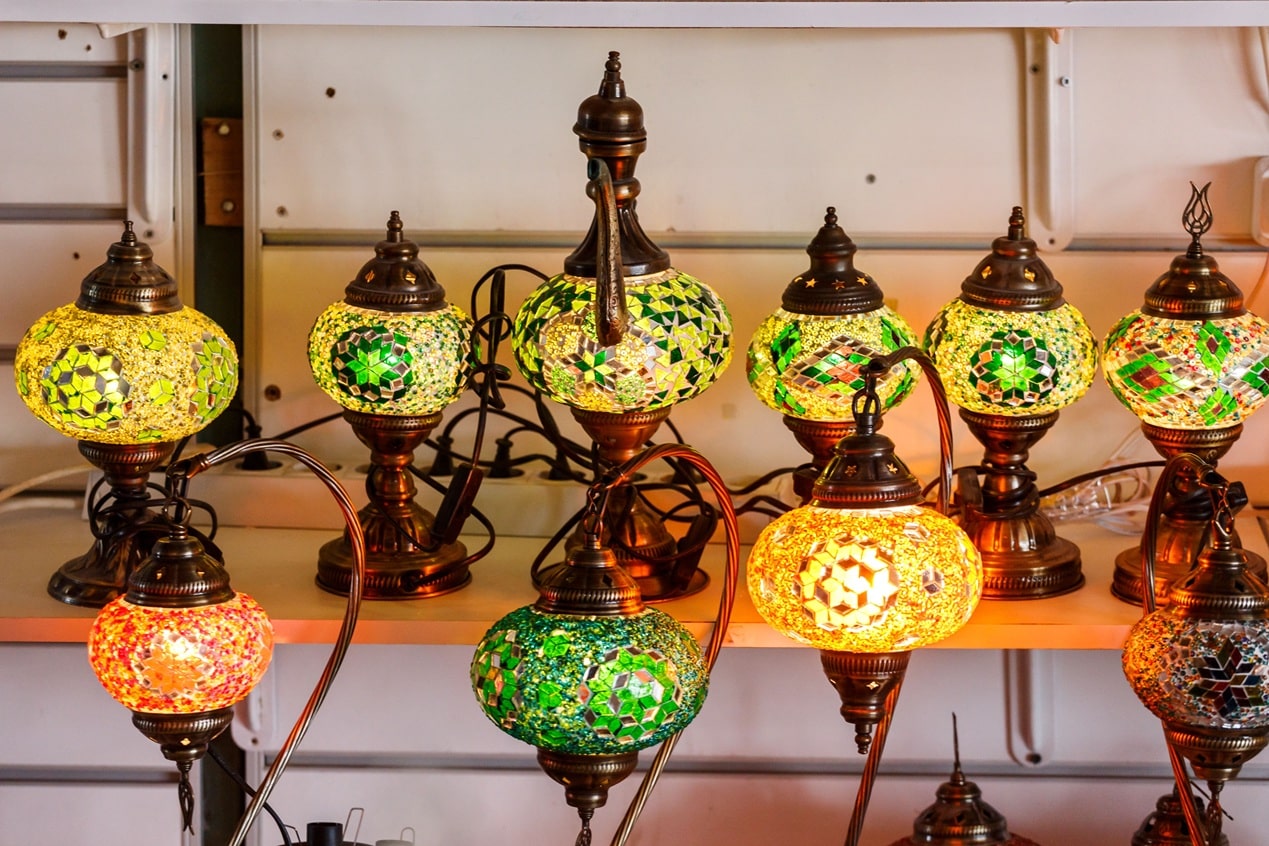 Turkish mosaic lamp workshop highlights at DIYlabs Canada – colorful handmade mosaic lamps and creative art experience