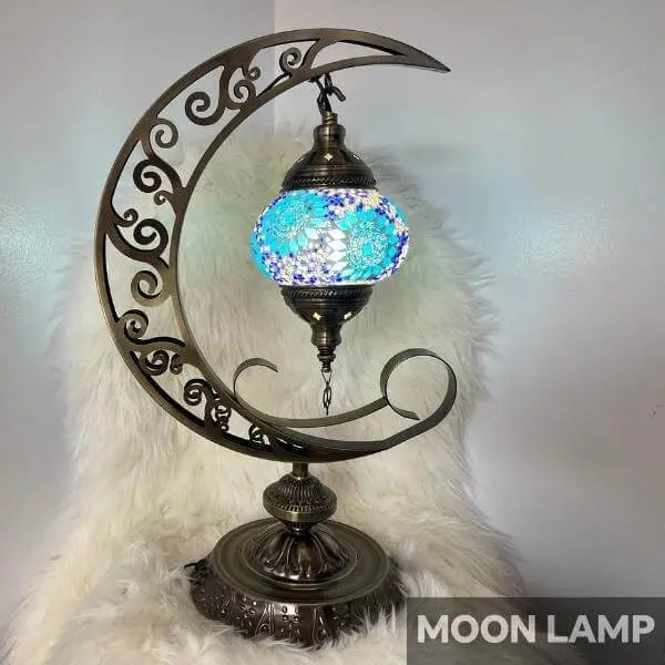 Fergus Mosaic Lamp Making Workshop - DIYLabs